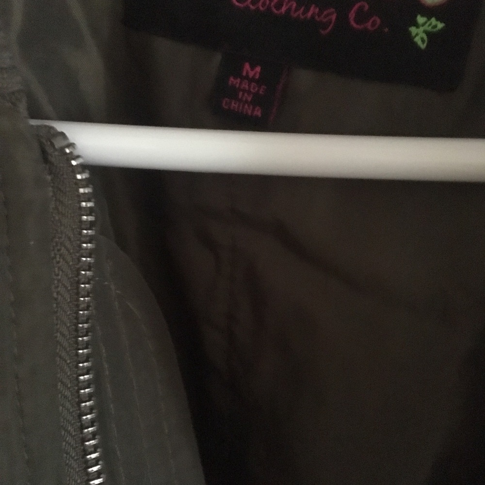 Bomber jacket - Picture 2 of 2